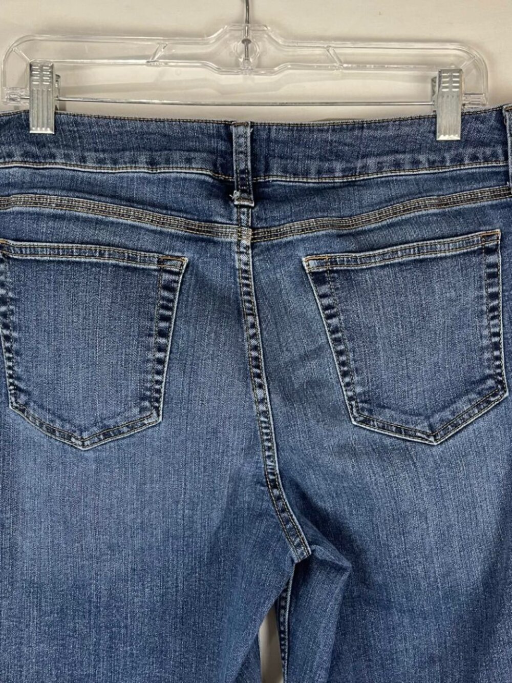 EUC St Johns Bay Womens Bermuda Shorts Blue Denim Jean Size 14 - Picture 3 of 9